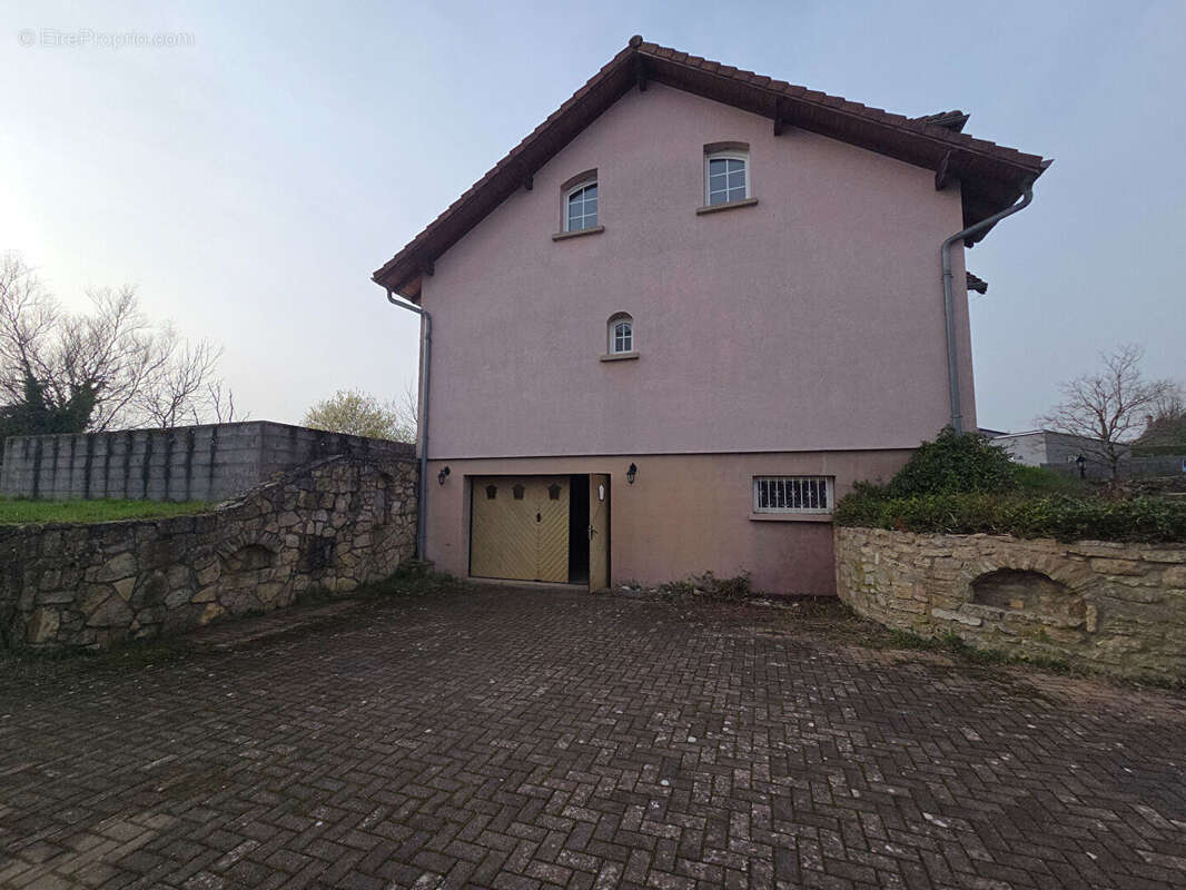 Maison à TETING-SUR-NIED