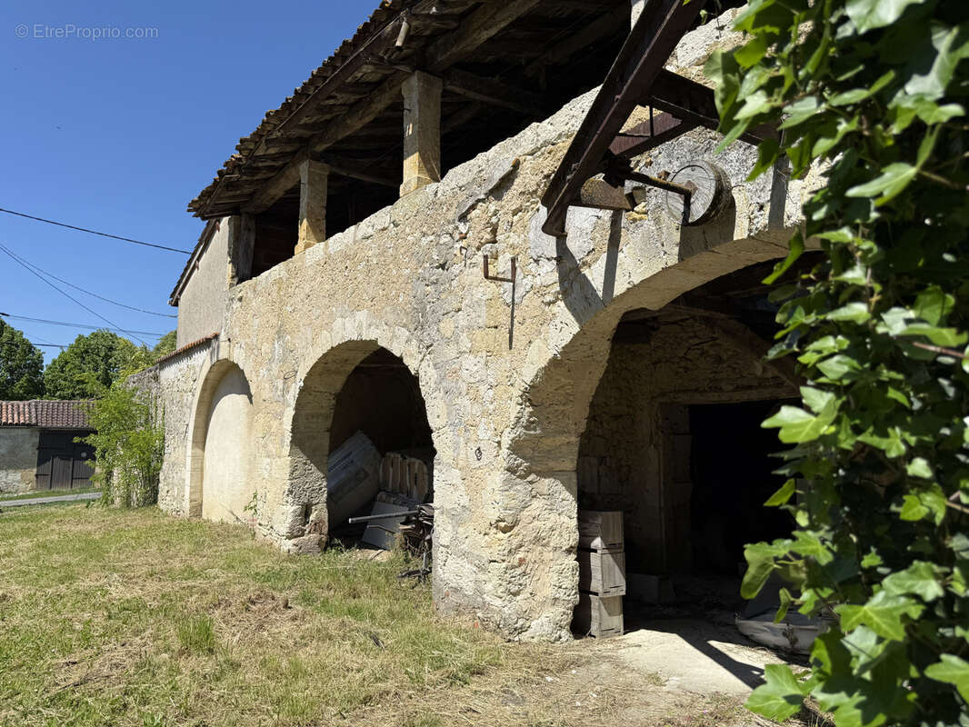 Maison à SAINT-PUY