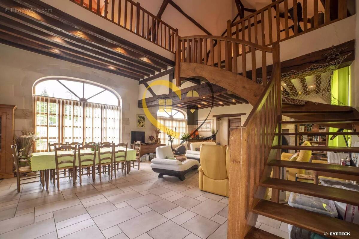 Maison à MENETOU-SALON