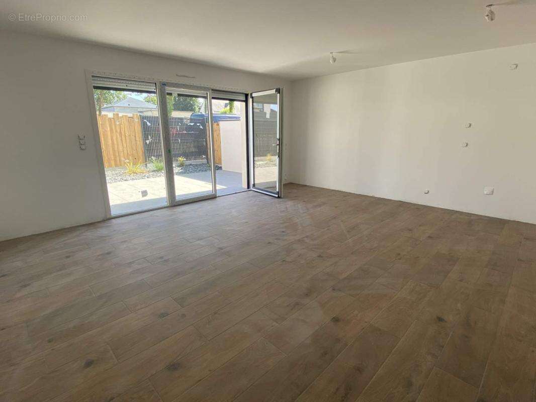 Maison à LECOUSSE