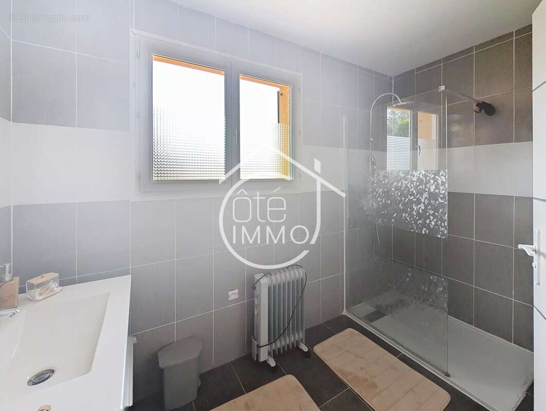 MOULEYDIER : Maison familiale 5 pièces de 145m² avec jardin clos - photo 10
