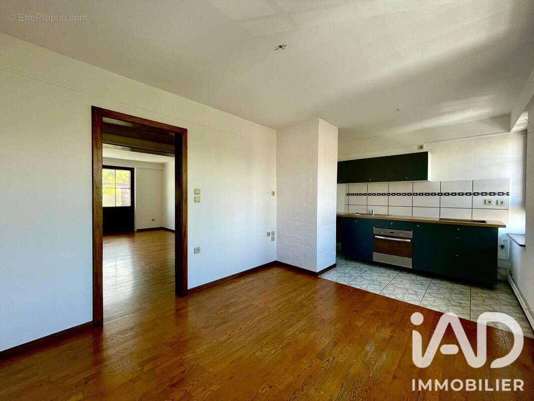 Appartement 600 m² à Stiring-Wendel  - photo 7