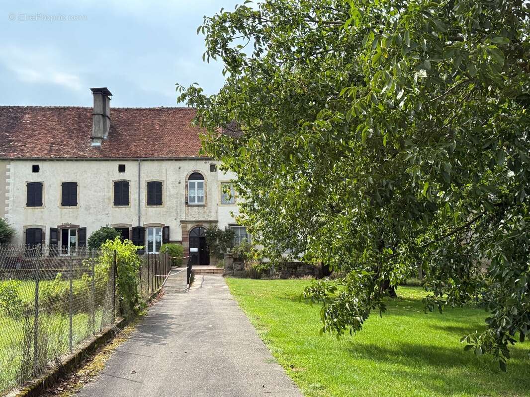 Maison à CHATILLON-SUR-SAONE