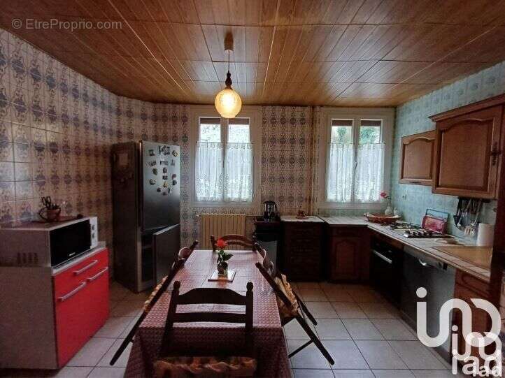 Photo 4 - Maison à MONTEREAU-FAULT-YONNE