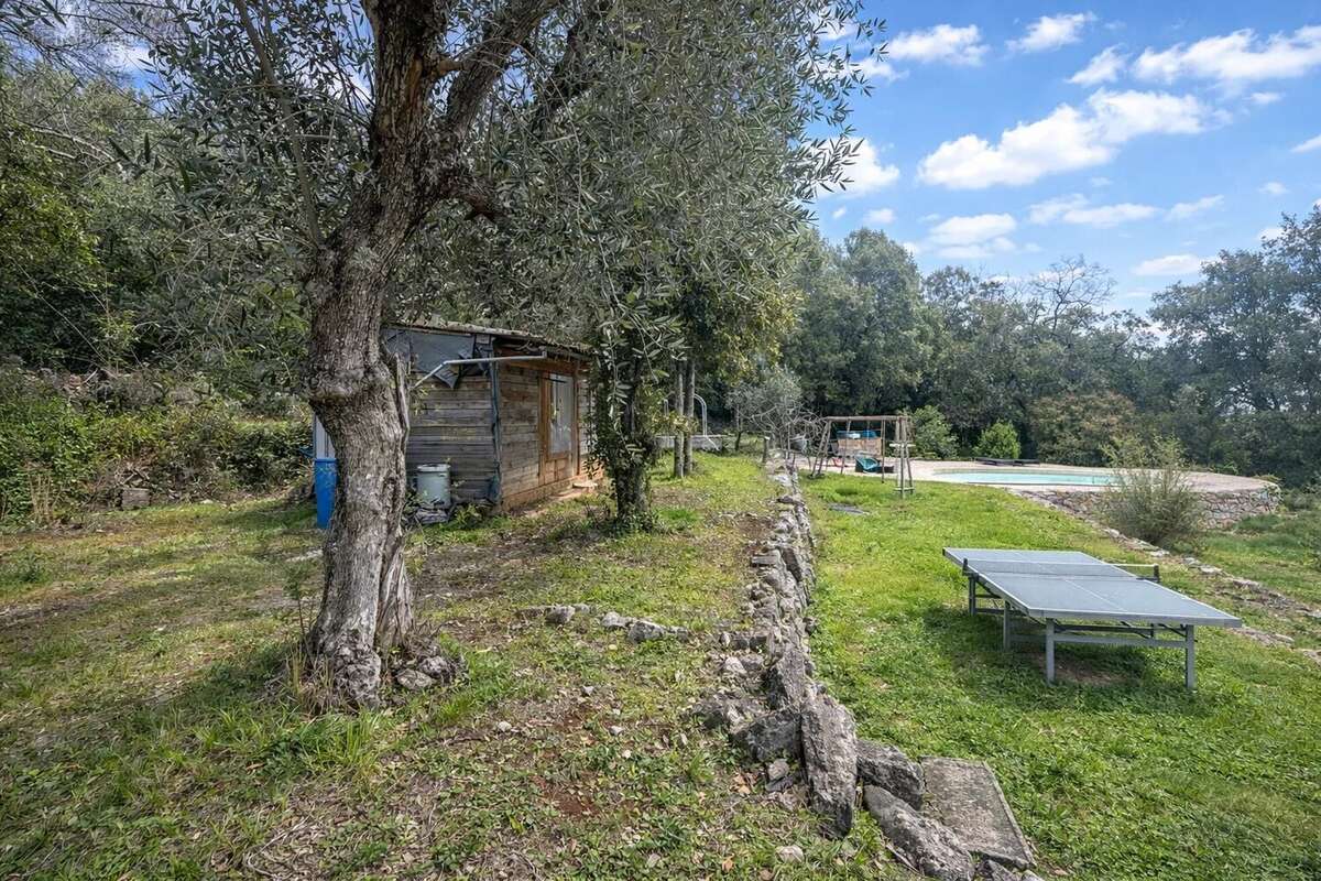 Maison à SAINT-CEZAIRE-SUR-SIAGNE