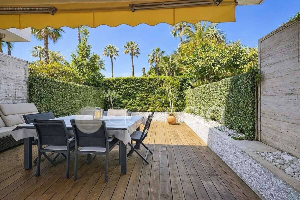 Appartement à CANNES