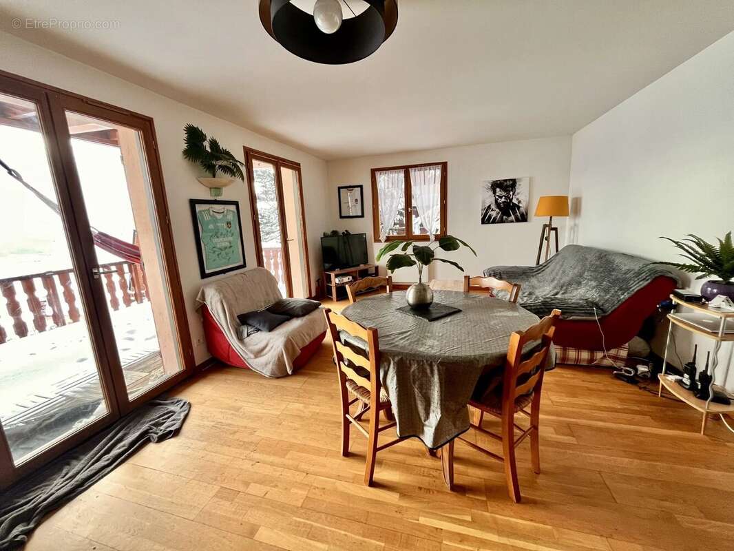 Maison à LES ANGLES