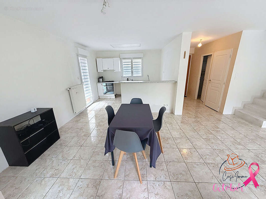 Maison à SAINT-GENIS-POUILLY