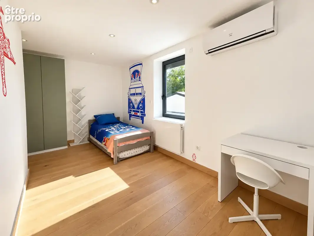 Propriété familiale rénovée avec piscine   sainte-foy-lès-lyon - photo 15