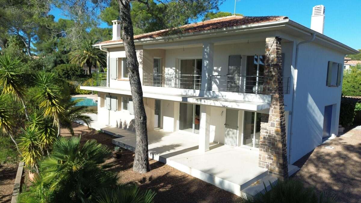 Maison à SAINT-RAPHAEL