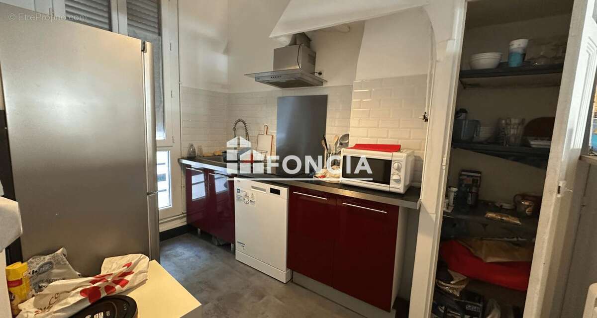 Appartement à MARSEILLE-5E