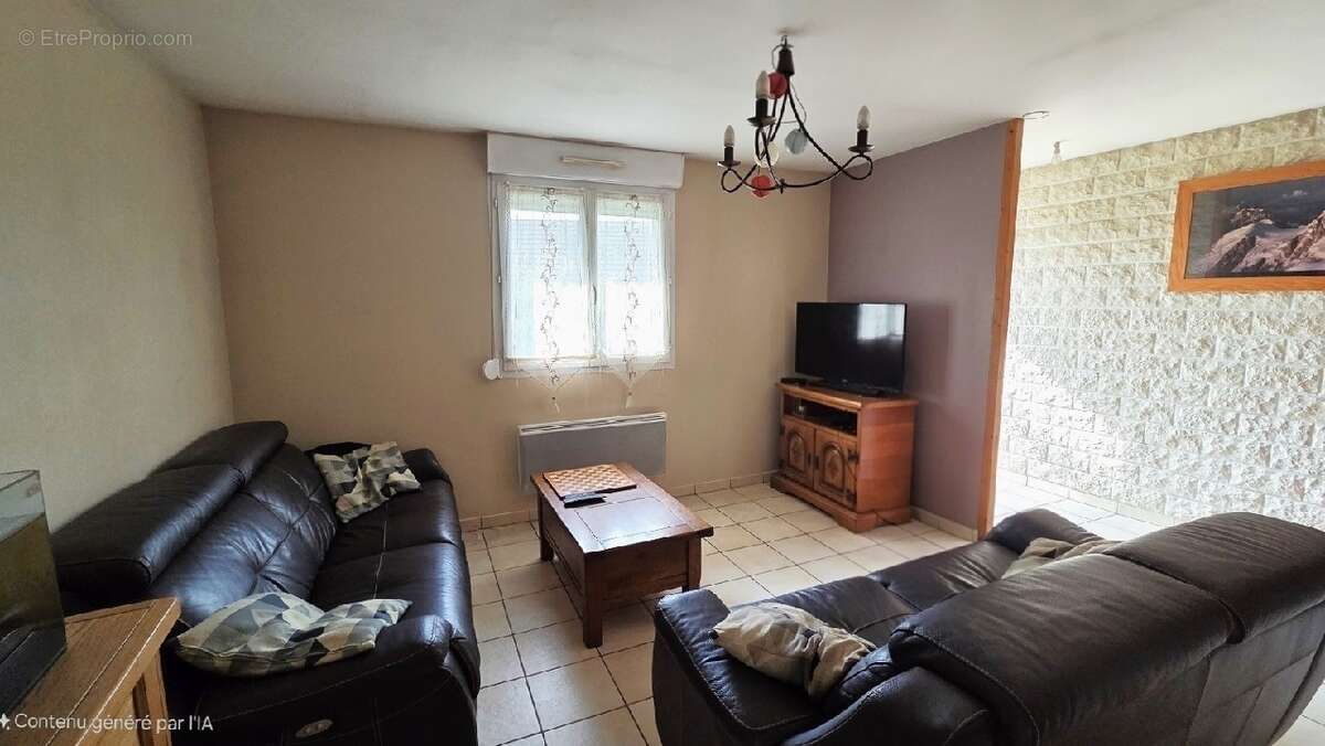 Maison à COURTELEVANT