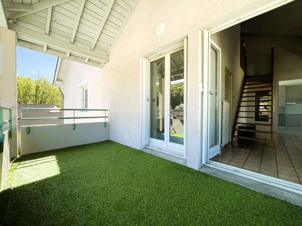 Appartement à POISAT