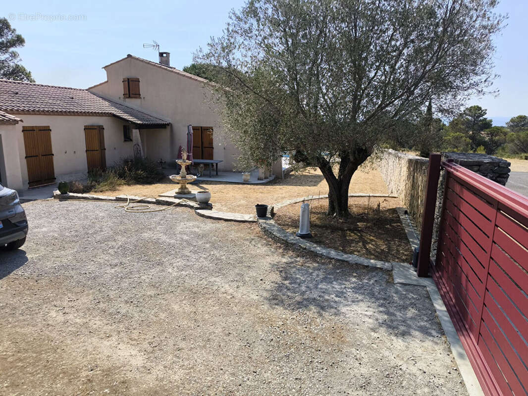 REF - ARAGON 2- Maison PP 128m² - 4 chambres - 2494m² de terrain - photo 3