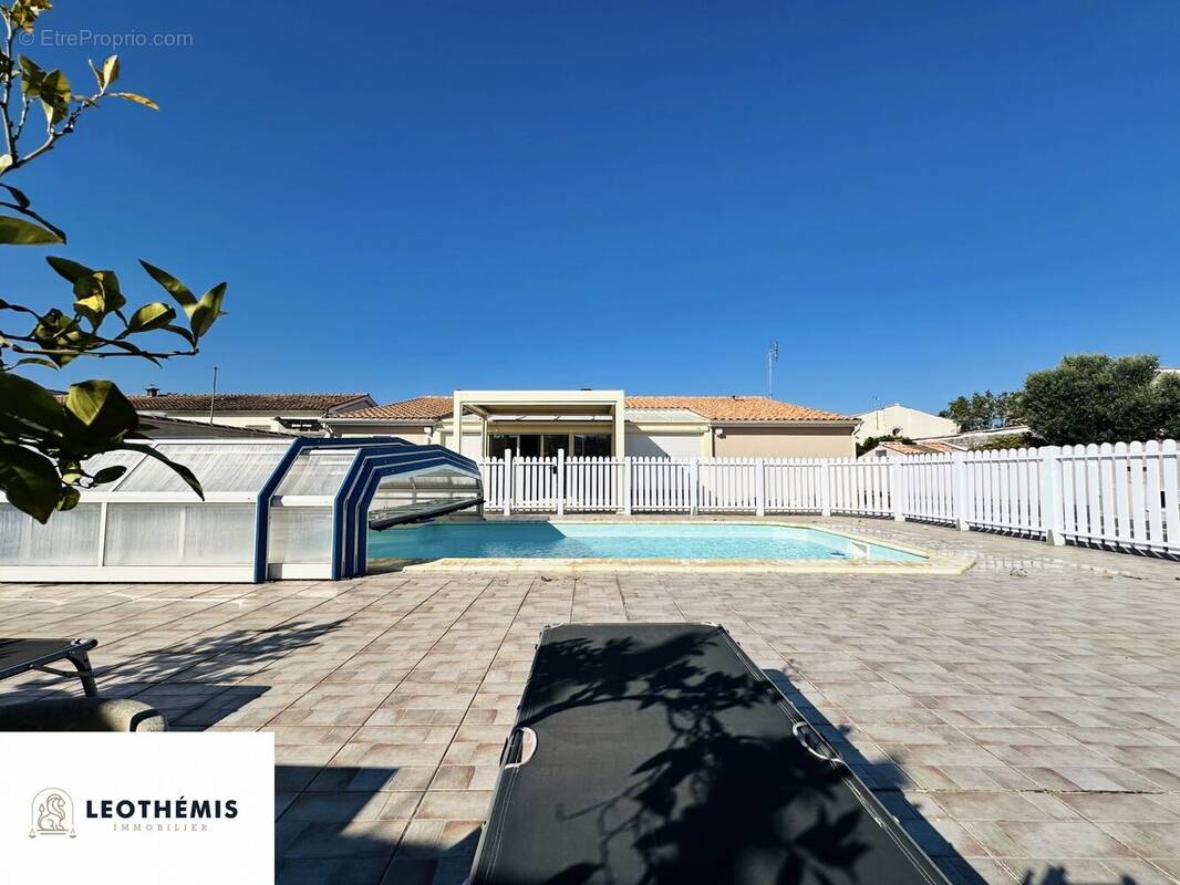 Maison à BOURCEFRANC-LE-CHAPUS