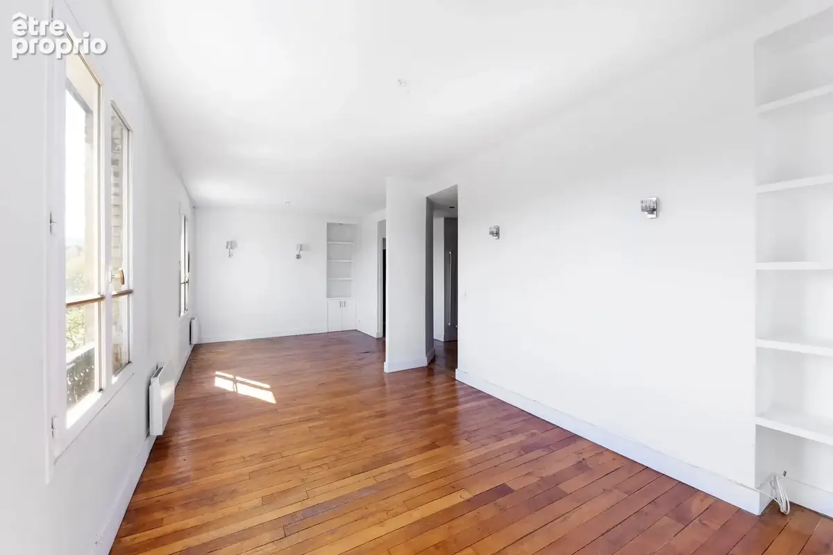 Île Saint Louis - Appartement de 77m² avec vue dégagée sur Seine - photo 7