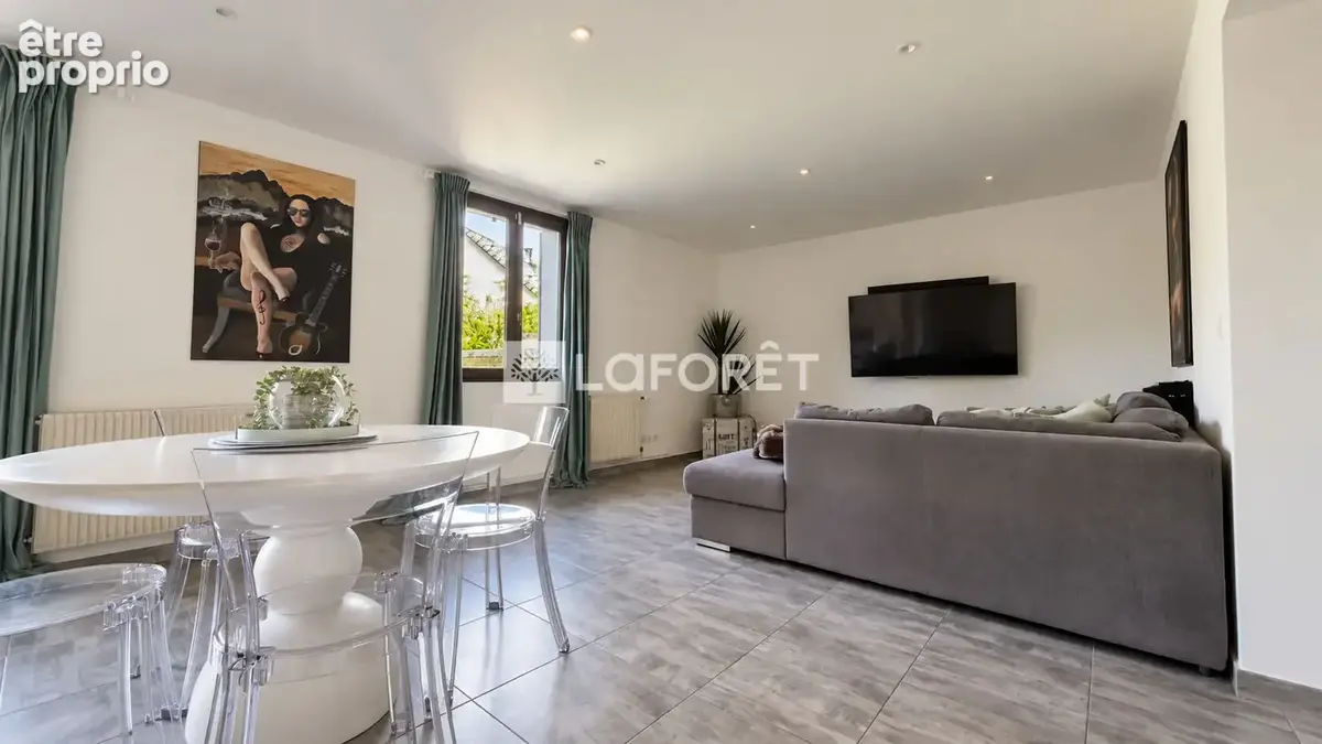 Exclusivité à Albertville : Charmante maison 4 pièces rénovée  en parfait état ! - photo 3