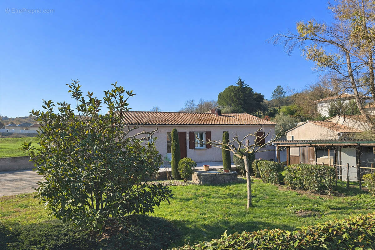 Maison à MALATAVERNE