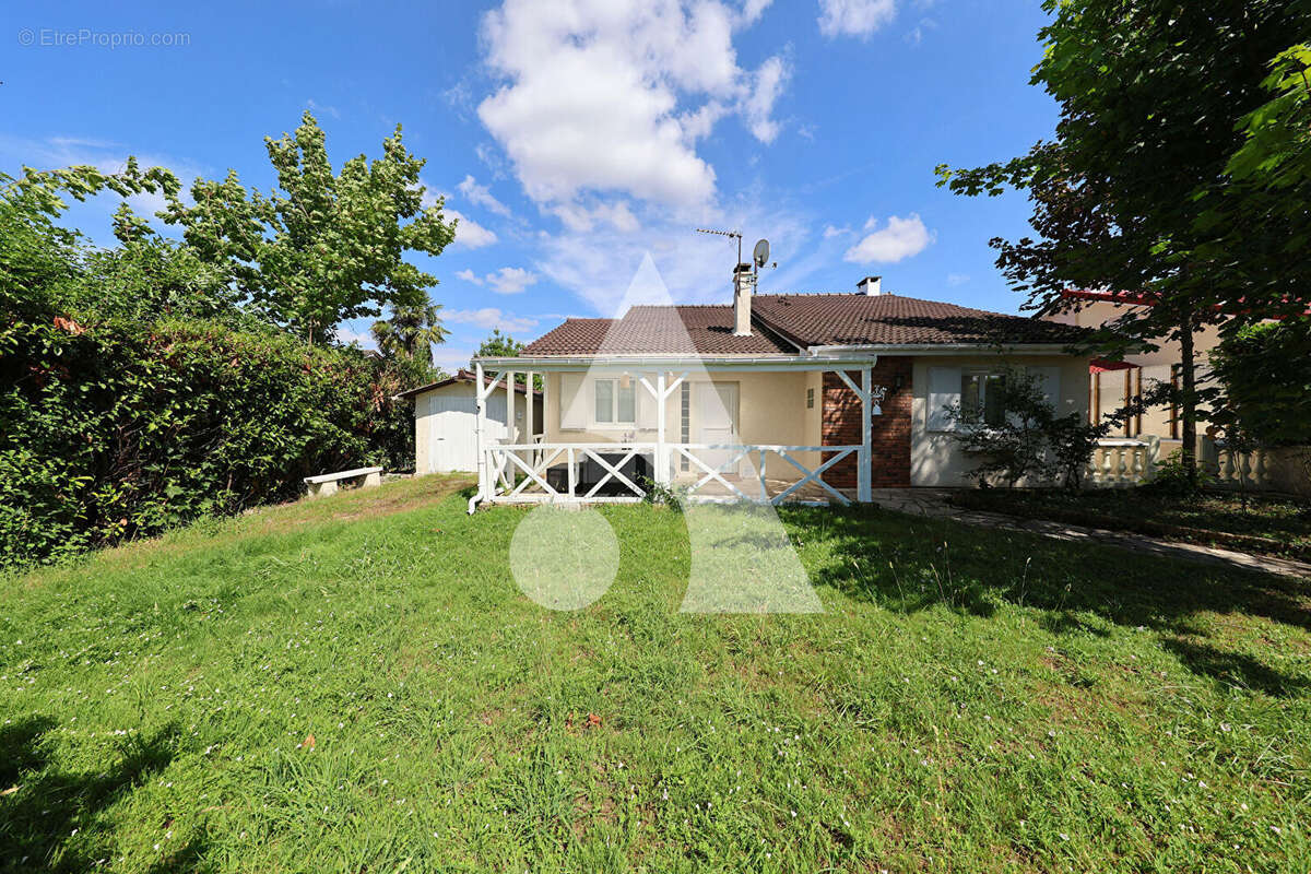 Maison à SAINT-GERMAIN-LES-CORBEIL