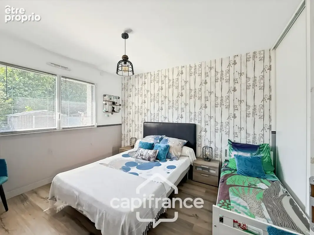 Maison contemporaine de plain-pied de 160 m² – 4 chambres – Véranda de 27 m² avec spa – Double garage – Carport – Noyal-Pontivy - photo 20