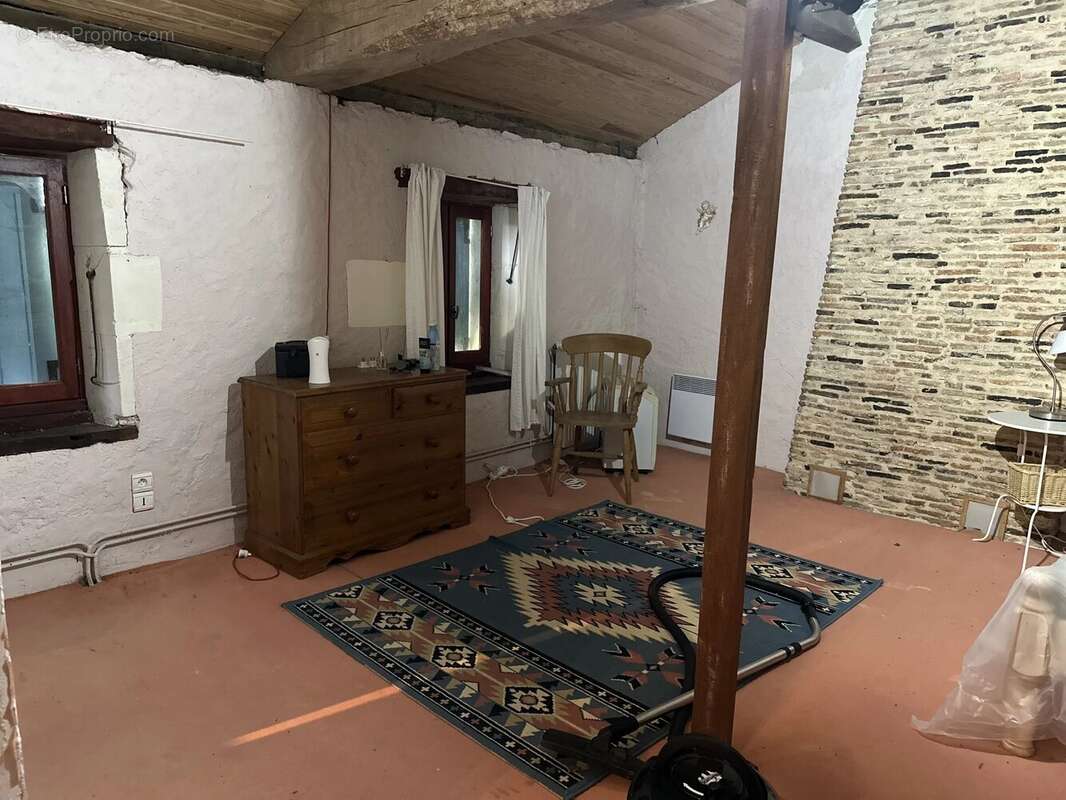 Maison à SAINT-CIERS-SUR-GIRONDE