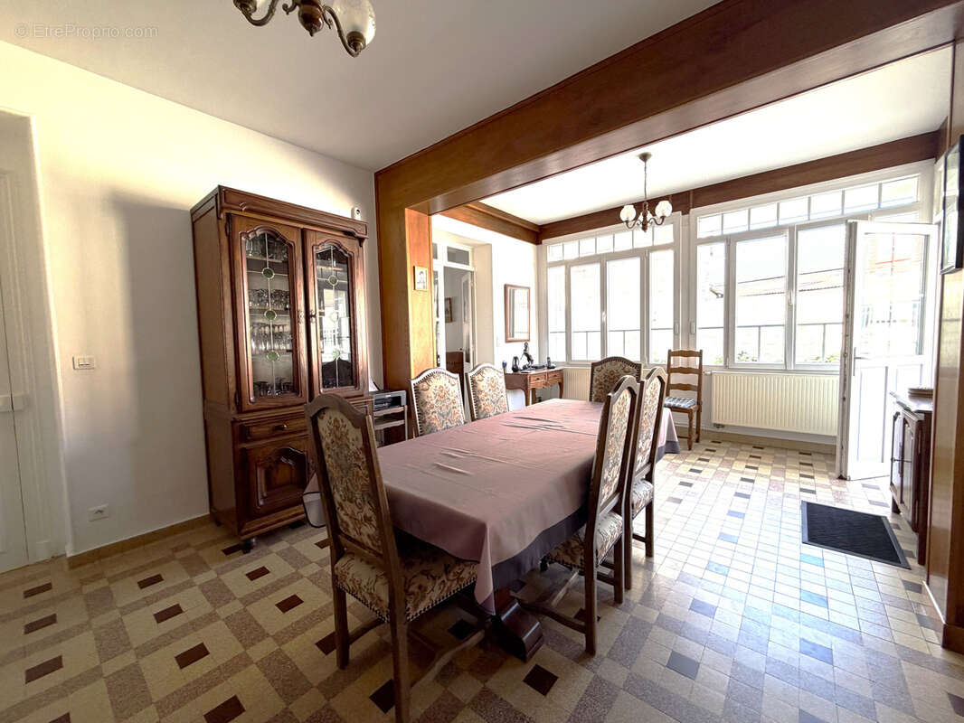 Maison avec dependances - photo 3
