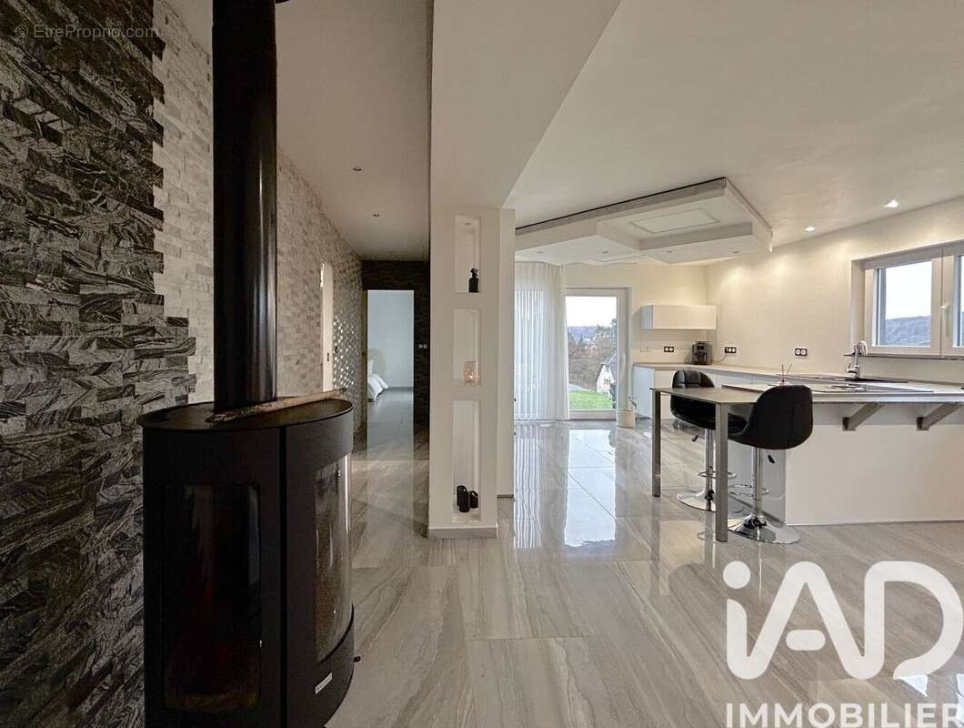 Photo 2 - Maison à PETITE-ROSSELLE