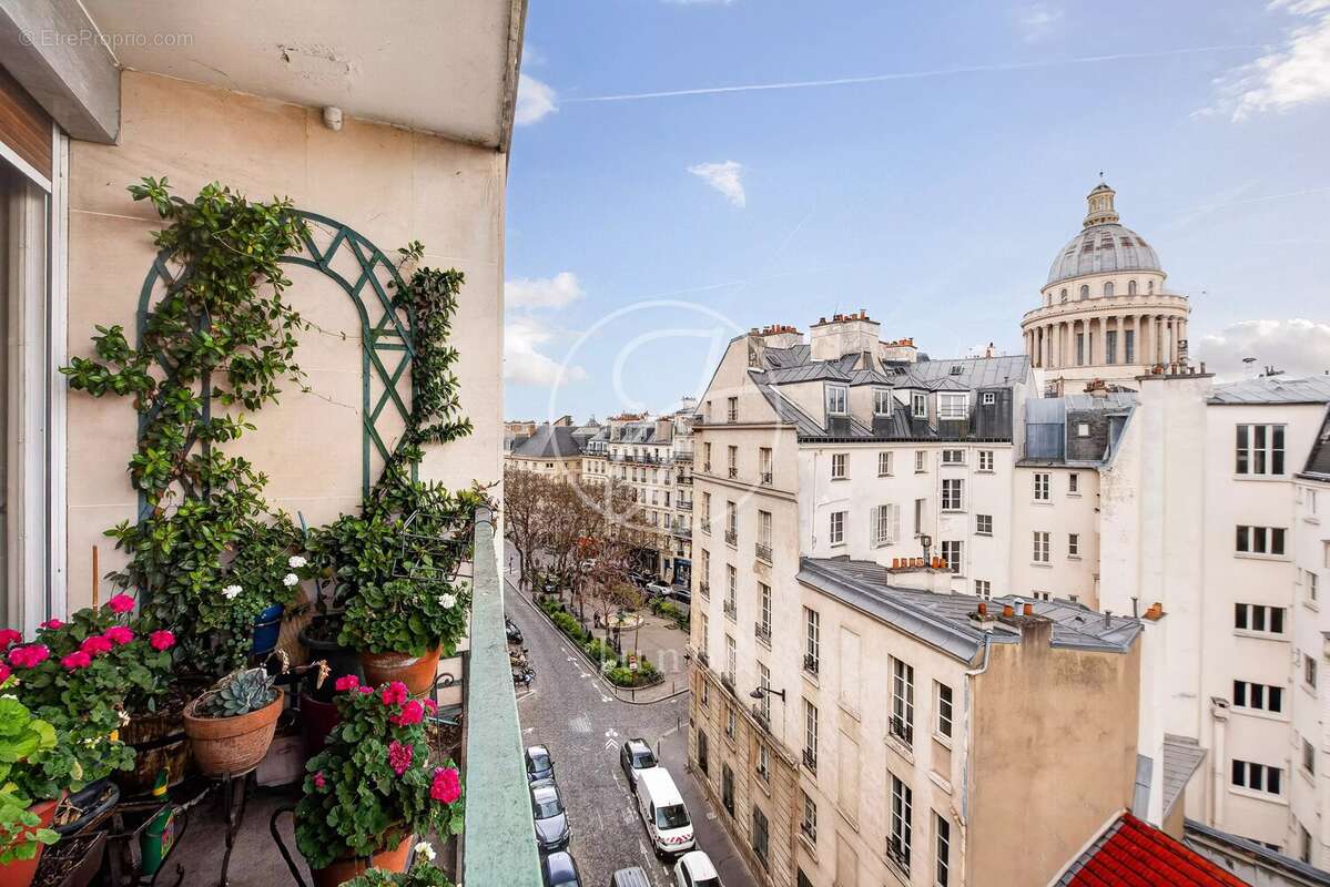 Appartement à PARIS-5E