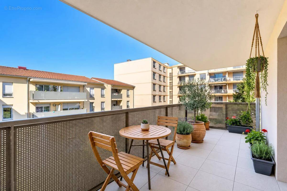 Appartement à VENISSIEUX