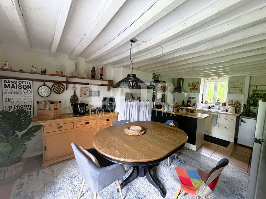 Maison à SAINT-PATRICE-DU-DESERT