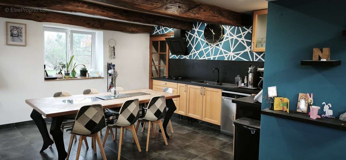 Belle maison en pierre rénovée - 163 m² habitables avec piscine et dépendances - photo 8