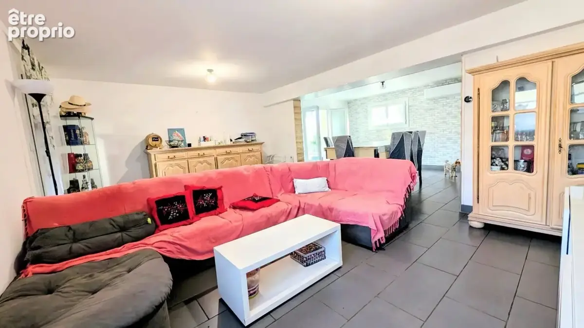 Châteaubernard – maison familiale de 174 m² – 5 chambres – terrain 950 m² – véranda chauffée – dpe c - photo 5