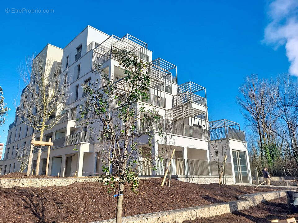 Appartement à RILLIEUX-LA-PAPE
