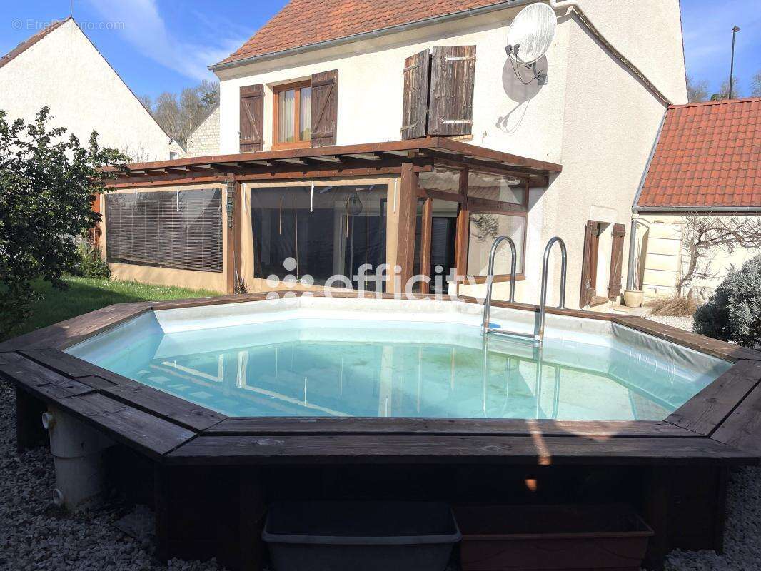 Maison à AUVERS-SUR-OISE