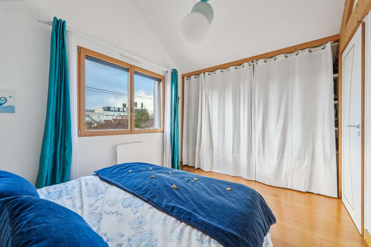 Maison à SAVIGNY-SUR-ORGE