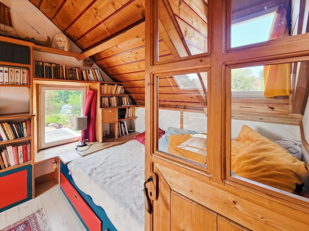 ILE DE GROIX - Domaine 9600m2, 2 habitations. Maison de154m2 sortie d'un livre d'aventure! - photo 22
