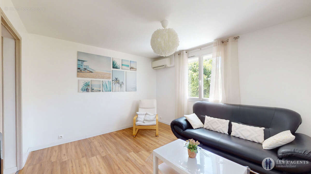 Appartement à SAINT-MARTIN-D'HERES