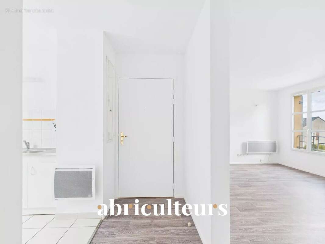 Appartement à SURVILLIERS