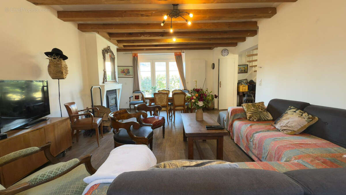 Maison à OUROUER-LES-BOURDELINS