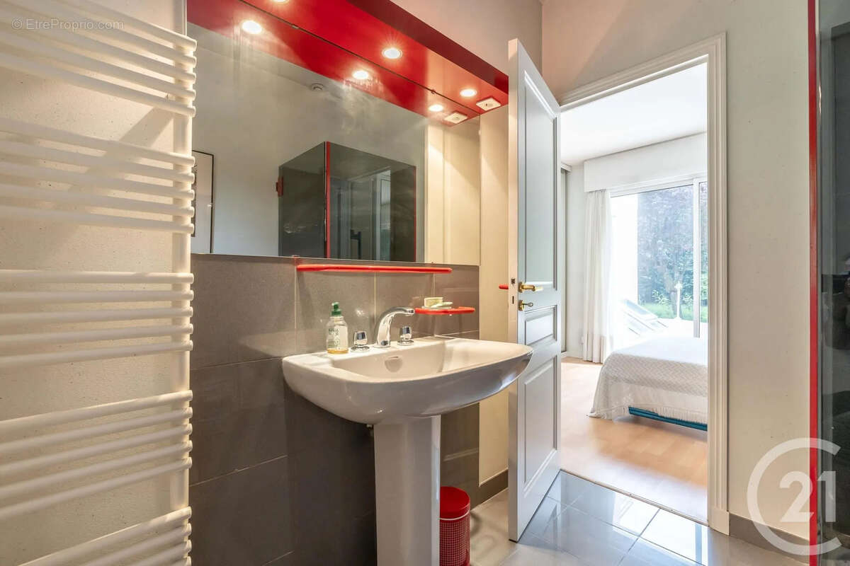 Maison à CHAMPIGNY-SUR-MARNE