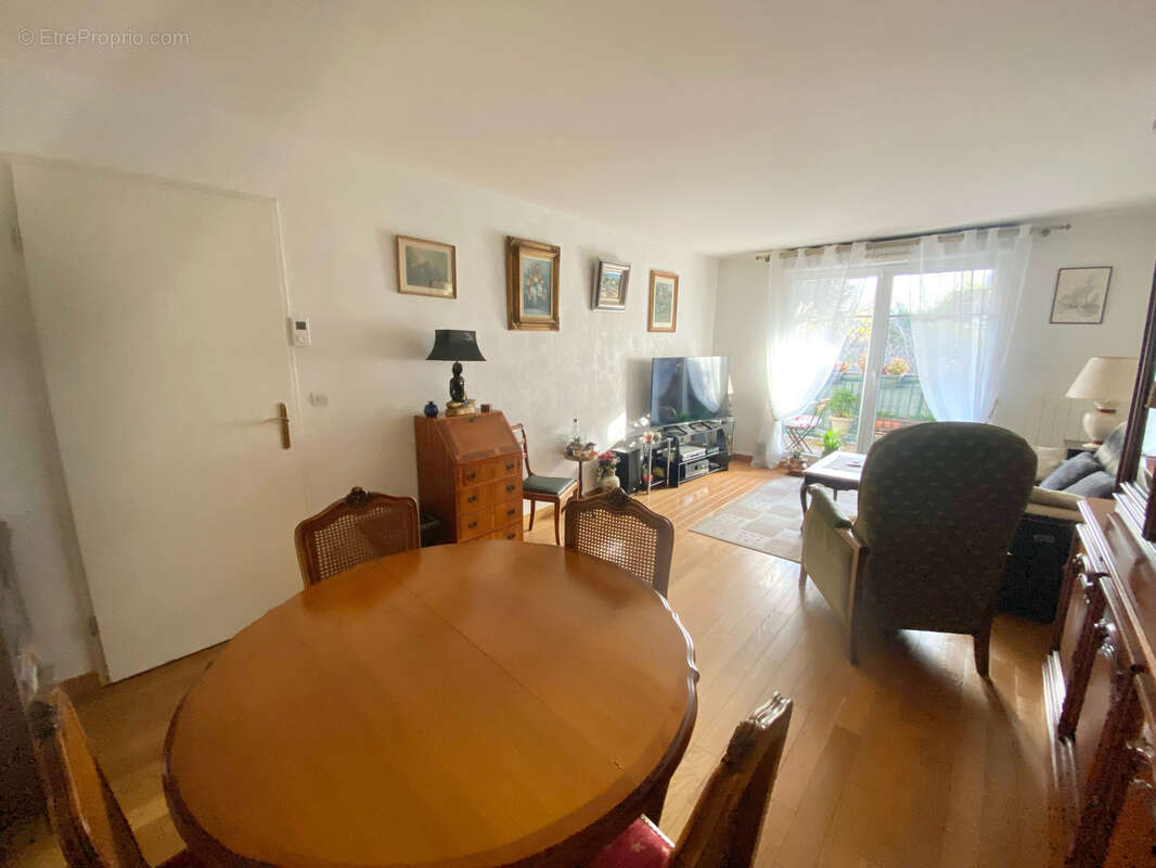 Appartement à SAINT-GRATIEN