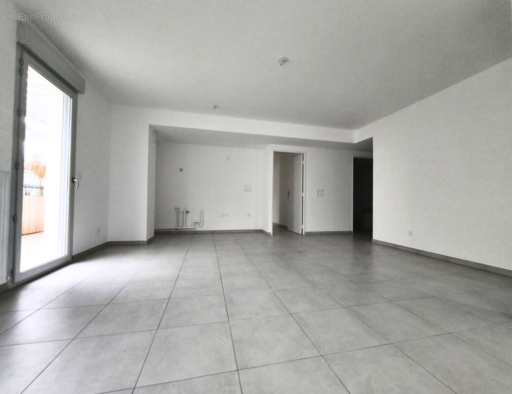 Appartement à RILLIEUX-LA-PAPE