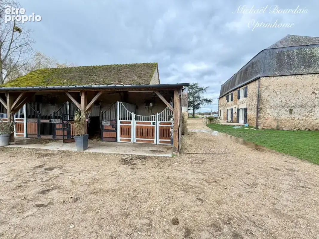 Maison à LUCHE-PRINGE