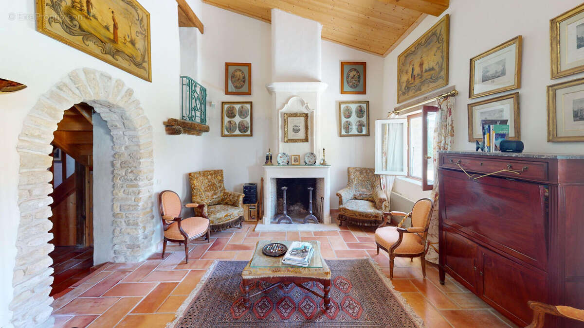 Maison à SAINT-CLEMENT-DES-BALEINES