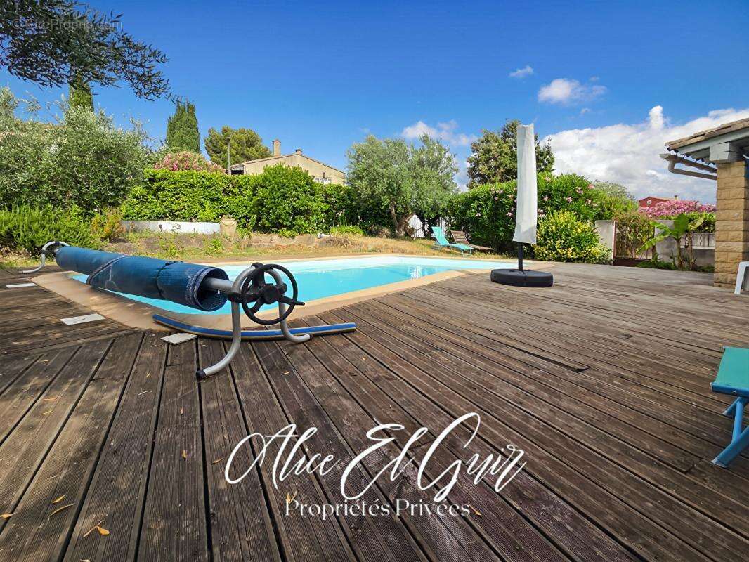 PROCHE CARCASSONNE - Maison T6 jardin garage piscine - photo 17