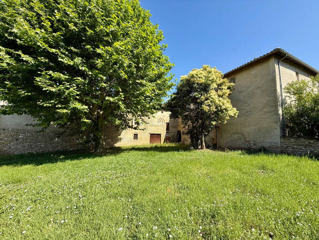 Maison à CHATILLON-SAINT-JEAN