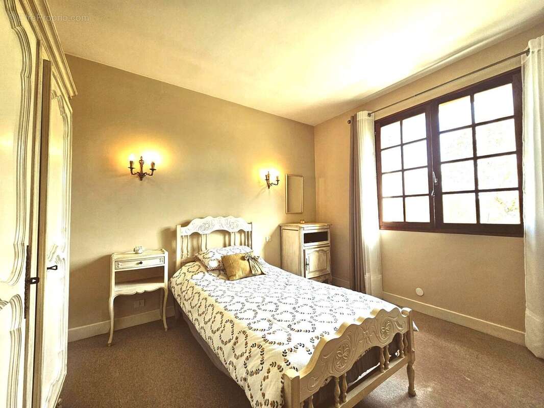Maison 5 pièces 119 m² à vendre à Lavergne (47800) - photo 4
