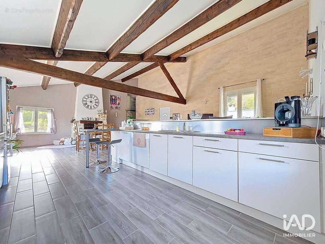 Maison 132 m² à Taussac-La-Billiere  - photo 8