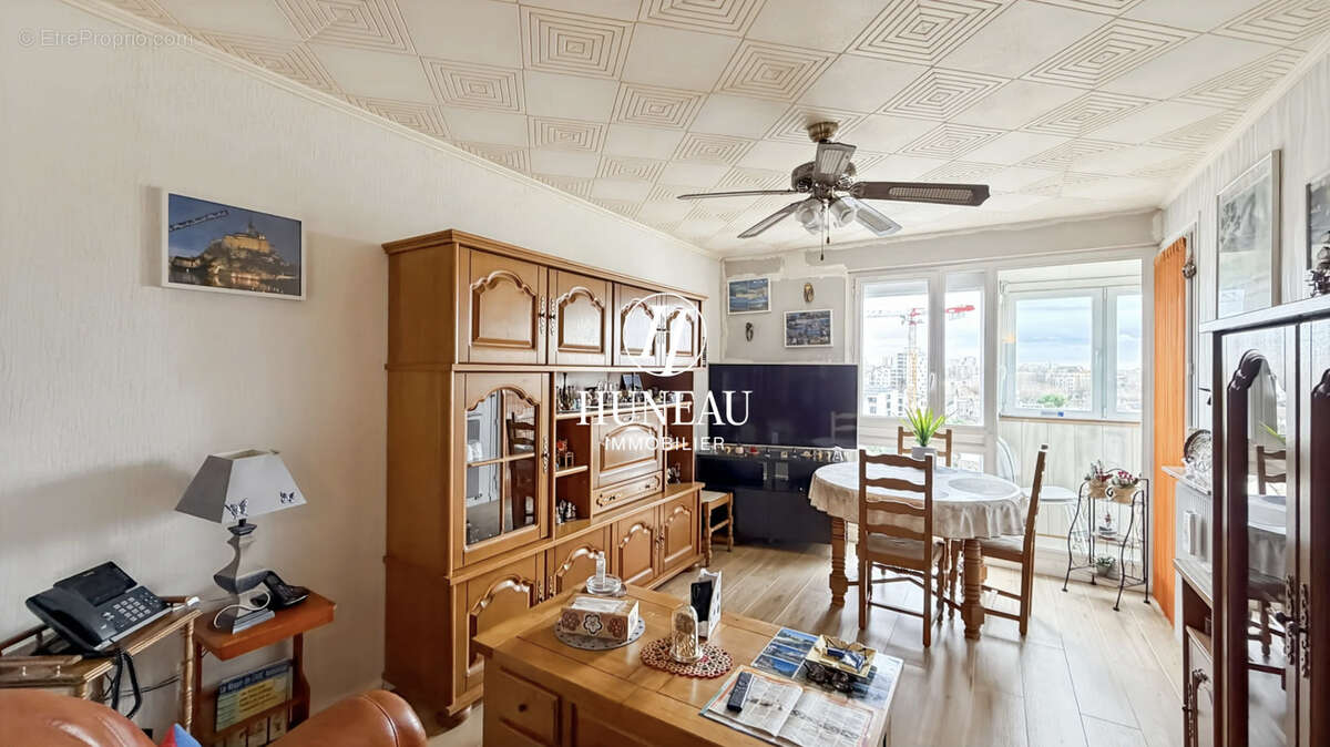 Appartement à VILLENEUVE-LA-GARENNE