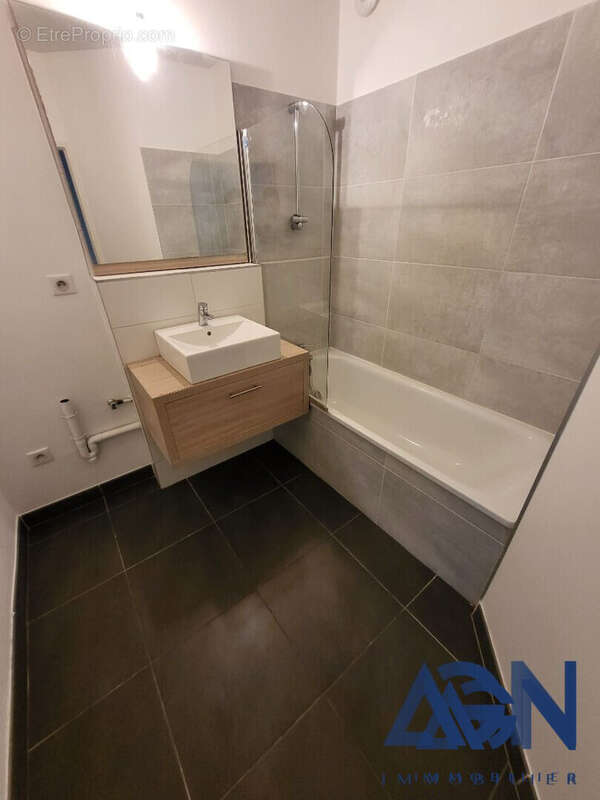 Appartement à JUVIGNAC